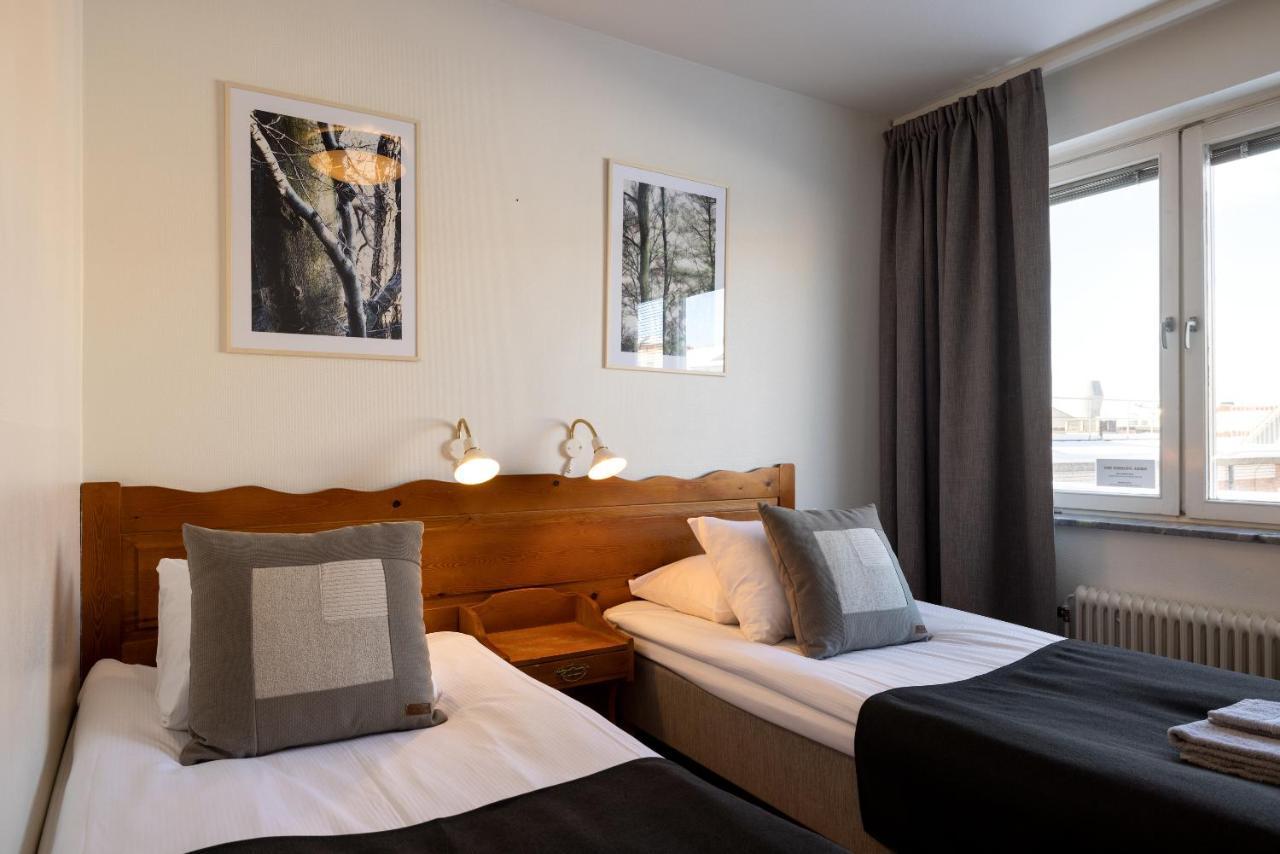 Hotel Bishops Arms โมรา ภายนอก รูปภาพ