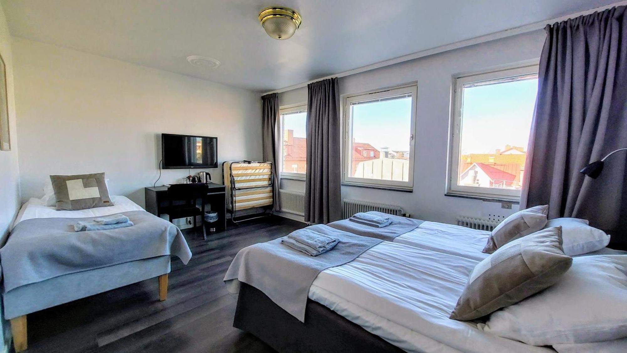 Hotel Bishops Arms โมรา ภายนอก รูปภาพ