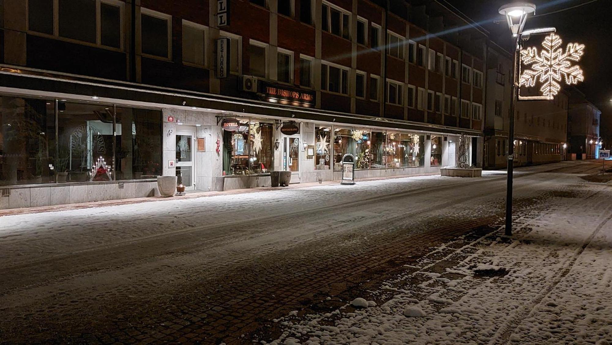 Hotel Bishops Arms โมรา ภายนอก รูปภาพ