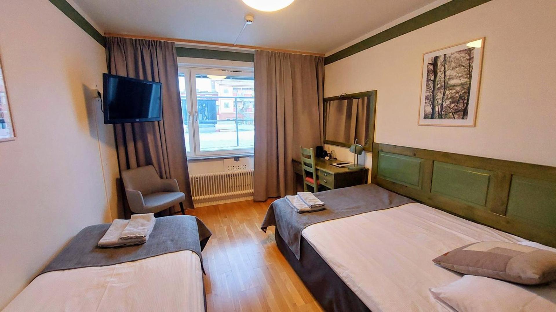 Hotel Bishops Arms โมรา ภายนอก รูปภาพ