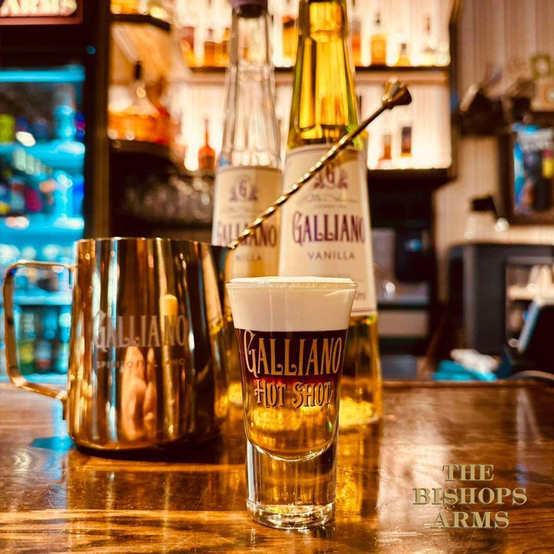 Hotel Bishops Arms โมรา ภายนอก รูปภาพ
